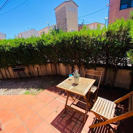 Alojamiento entero con jardín privado Cassà de la Selva Exterior foto